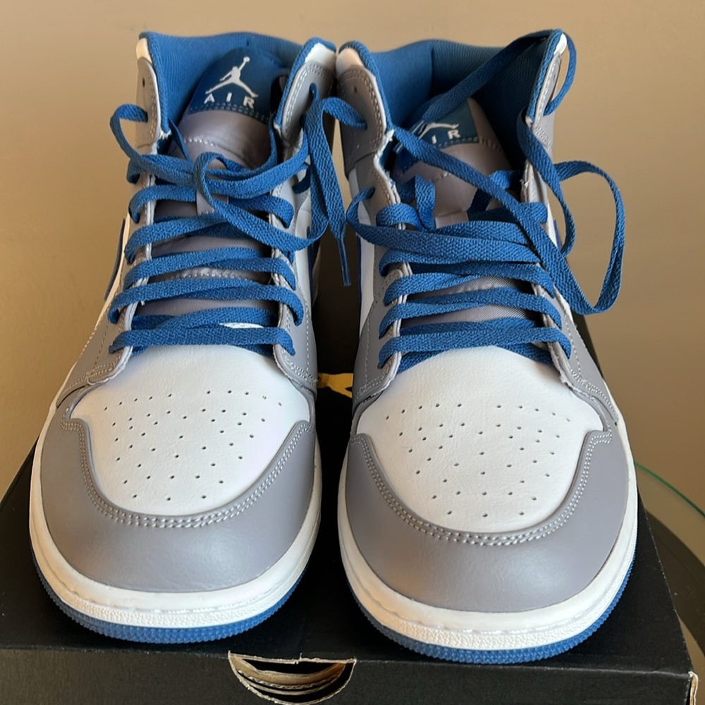 Nike Air Jordan 1 - Picture 5 of 5